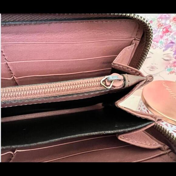 Gucci GG Guccissima Pink Leather Long Zip-a-round Wallet with GG Charm (GGXX036) - Picture 11 of 11